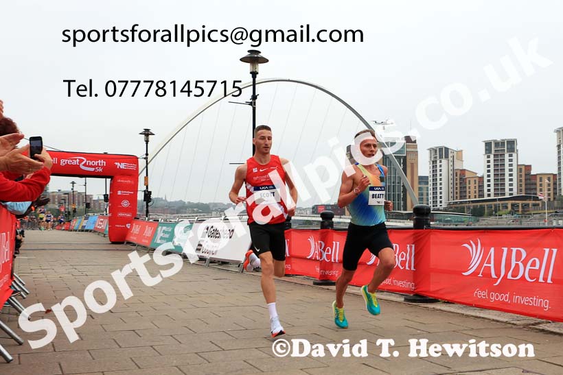 Mens 2024 UK Athletics 5k Road Champs., Newcastle/Gateshead Quayside.  Photo: David T. Hewitson/Sports for All Pics